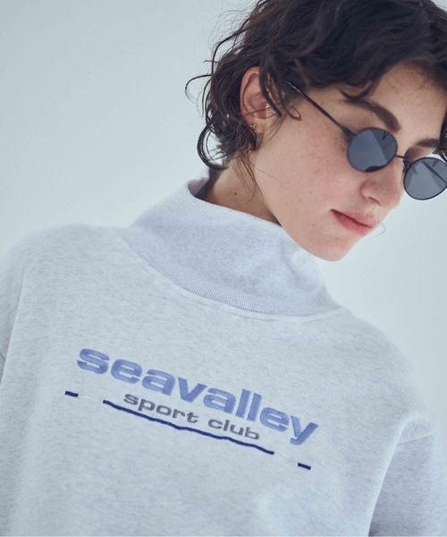 SEA（シー）の「Seavalley Sprot club ハイネックスウェット（スウェット・レディース・ブラック/グレー・ONE SIZE）」の10枚目の写真