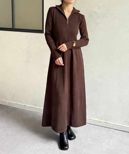 Thevon（ゼボン）の「ハーフジップリブニットフレアワンピース（ワンピース・レディース・ブラウン/チャコールグレー/ベージュ/ブラック・FREE）」の4枚目の写真