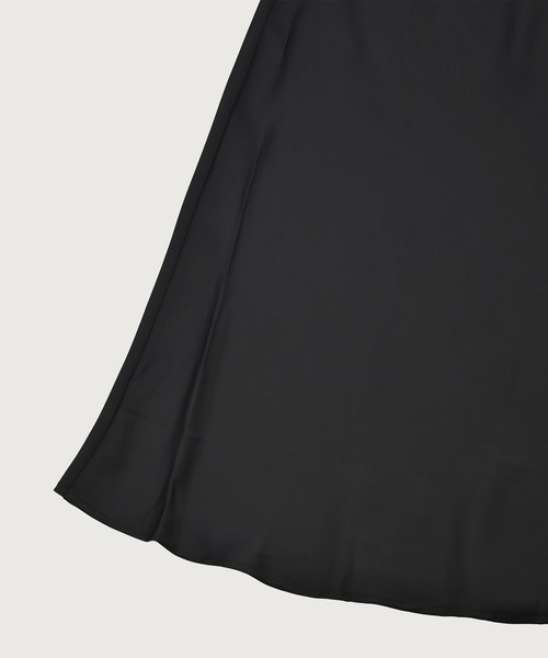 kiehtova(キエトヴァ)の「【kiehtova】SATIN FLARED SKIRT/サテンフレアスカート KTWR54(スカート・レディース・ブラック・M/L)」の4枚目の写真