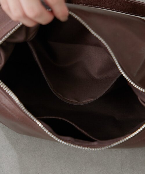 BIRTHDAY BAR(バースデイバー)の「フェイクレザーワンショルダーミニバッグ エコバッグ付き(ショルダーバッグ・レディース・ブラック/ブラウン/シルバー・0)」の4枚目の写真