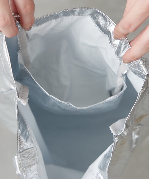 BIRTHDAY BAR(バースデイバー)の「フェイクレザーワンショルダーミニバッグ エコバッグ付き(ショルダーバッグ・レディース・ブラック/ブラウン/シルバー・0)」の11枚目の写真