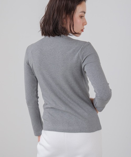 Bou Jeloud(ブージュルード)の「裏起毛シンプルインナー(Tシャツ/カットソー・レディース・ベージュ/アイボリー/ブラック/グレー/ブルー・FREE)」の18枚目の写真