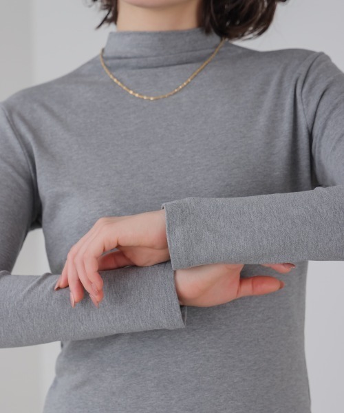 Bou Jeloud(ブージュルード)の「裏起毛シンプルインナー(Tシャツ/カットソー・レディース・ベージュ/アイボリー/ブラック/グレー/ブルー・FREE)」の21枚目の写真