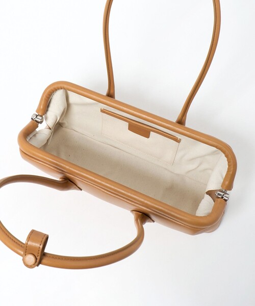 OSOI(オソイ)の「<OSOI>BOAT WIDE バッグ MAPLE(ショルダーバッグ・レディース・ブラウン系・FREE)」の10枚目の写真