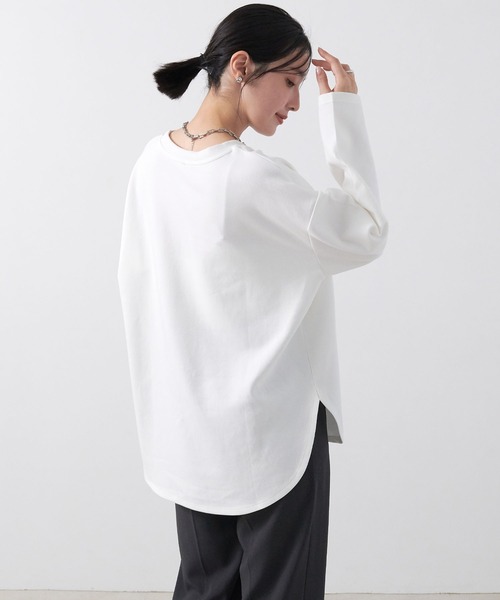 anyfee（エニフィー）の「【anyfee/大きいサイズ】ダブルジャージー裾ラウンドクルーネックロンT（Tシャツ/カットソー・レディース・ブラック/チャコール/アイボリー・LL/3L/4L/5L）」の12枚目の写真