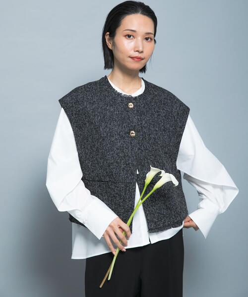 URBAN RESEARCH ROSSO WOMEN（アーバンリサーチ　ロッソ）の「『別注』CHIGNON×ROSSO　ラッフルシャツブラウス（シャツ/ブラウス・レディース・オフホワイト/ライトブルー・FREE）」の10枚目の写真