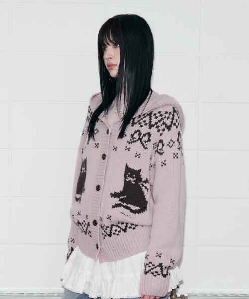 ROLAROLA(ロラロラ)の「CAT JACQUARD HOODIE CARDIGAN PINK(カーディガン/ボレロ・レディース・ピンク・FREE)」の2枚目の写真