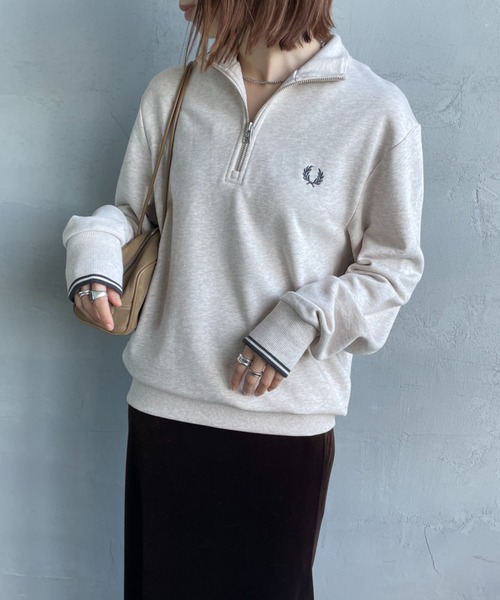 FRED PERRY（フレッドペリー）の「[FRED PERRY/フレッドペリー] ワンポイント刺繍ロゴ ハーフジップスウェット M3574（スウェット・レディース・アイボリー/ブルー系/ボルドー/キャメル/グリーン/ダークグリーン/グレー/グレイッシュベージュ・S/L/M/XL）」の11枚目の写真