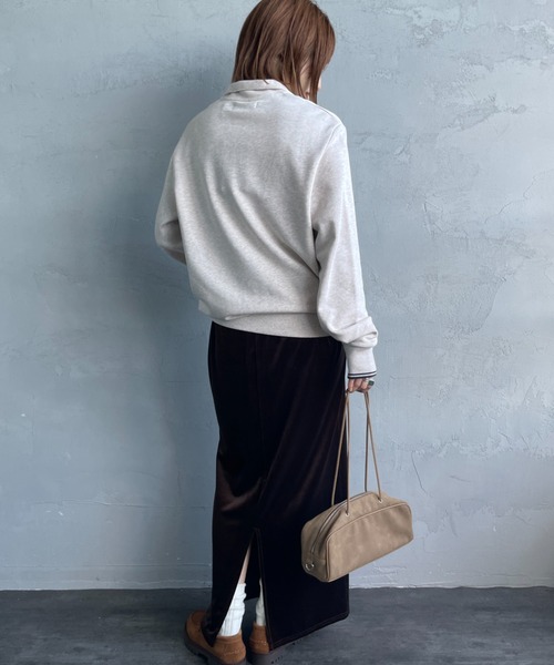 FRED PERRY（フレッドペリー）の「[FRED PERRY/フレッドペリー] ワンポイント刺繍ロゴ ハーフジップスウェット M3574（スウェット・レディース・アイボリー/ブルー系/ボルドー/キャメル/グリーン/ダークグリーン/グレー/グレイッシュベージュ・S/L/M/XL）」の16枚目の写真