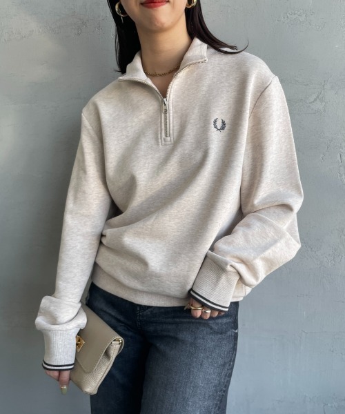 FRED PERRY（フレッドペリー）の「[FRED PERRY/フレッドペリー] ワンポイント刺繍ロゴ ハーフジップスウェット M3574（スウェット・レディース・アイボリー/ブルー系/ボルドー/キャメル/グリーン/ダークグリーン/グレー/グレイッシュベージュ・S/L/M/XL）」の18枚目の写真
