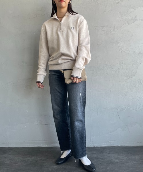 FRED PERRY（フレッドペリー）の「[FRED PERRY/フレッドペリー] ワンポイント刺繍ロゴ ハーフジップスウェット M3574（スウェット・レディース・アイボリー/ブルー系/ボルドー/キャメル/グリーン/ダークグリーン/グレー/グレイッシュベージュ・S/L/M/XL）」の21枚目の写真