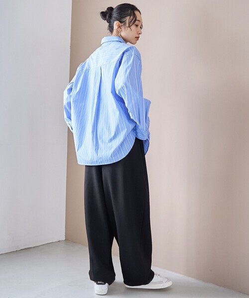 PENNEYS(ぺニーズ)の「【PENNEYS(ぺニーズ)別注】ストライプシャツ(シャツ/ブラウス・レディース・ライトブルー/ダークグレー/オフホワイト・M/L)」の9枚目の写真