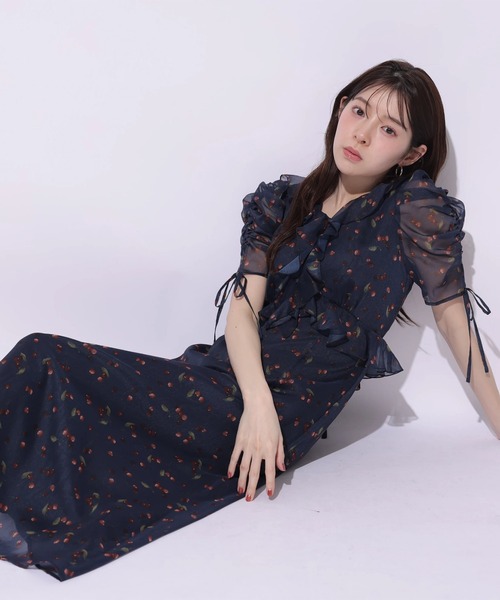 Rirandture（リランドチュール）の「チェリープリント楊柳ワンピース（ワンピース・レディース・ネイビー/オフホワイト・2/1）」の10枚目の写真