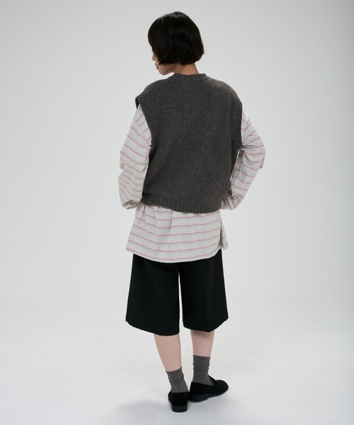 full/fill.(フルフィル)の「pocket wide knit vest / ポケット付きワイドニットベスト(ベスト・レディース・ダークグレー/アイボリー・FREE)」の9枚目の写真