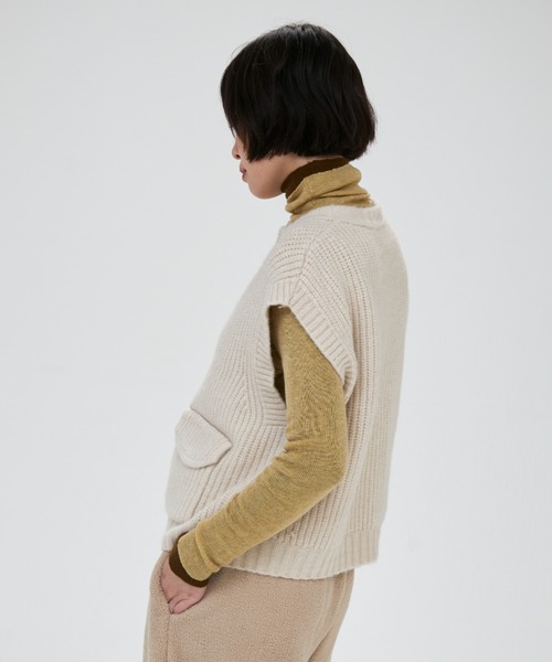 full/fill.(フルフィル)の「pocket wide knit vest / ポケット付きワイドニットベスト(ベスト・レディース・ダークグレー/アイボリー・FREE)」の13枚目の写真