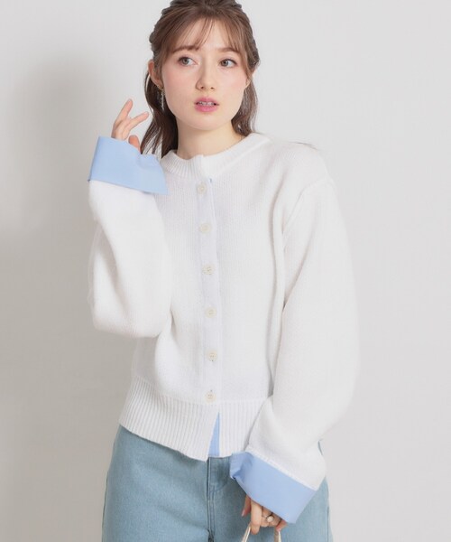 couture brooch(クチュールブローチ)の「シャツレイヤード風カーディガン(カーディガン/ボレロ・レディース・グレー/オフホワイト/ダークグレー・38)」の6枚目の写真