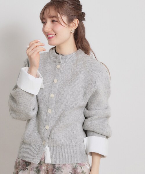 couture brooch(クチュールブローチ)の「シャツレイヤード風カーディガン(カーディガン/ボレロ・レディース・グレー/オフホワイト/ダークグレー・38)」の13枚目の写真