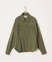 REMI RELIEF | REMI RELIEF/レミレリーフ WIDE MILITARY SHIRT (袖：スタッズ) ラウンドヘム ワイドシャツ 2026年春夏(シャツ/ブラウス)