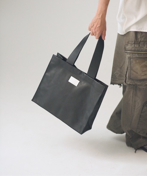 ADAM PATEK(アダムパテック)の「ADAMPATEK/water repellent leather medium tote bag/撥水レザーミディアムトートバッグ(トートバッグ・メンズ・ブラック・FREE)」の5枚目の写真