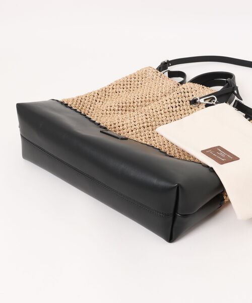 CHRISTIAN VILLA(クリスチャンヴィラ)の「【CHRISTIAN VILLA】メッシュコンビレザーワイドバッグ(Q66319)(ハンドバッグ・レディース・ホワイト系その他/ブラック系その他・ALL)」の4枚目の写真