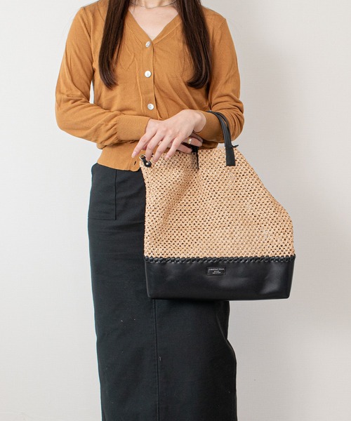 CHRISTIAN VILLA(クリスチャンヴィラ)の「【CHRISTIAN VILLA】メッシュコンビレザーワイドバッグ(Q66319)(ハンドバッグ・レディース・ホワイト系その他/ブラック系その他・ALL)」の9枚目の写真
