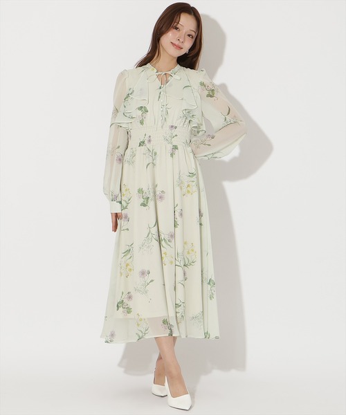 AND COUTURE(アンドクチュール)の「フリルケープフラワープリントワンピース(ワンピース・レディース・アイボリー/ブラック/ライトグリーン・FREE)」の3枚目の写真