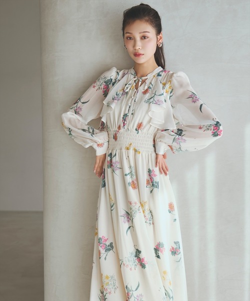 AND COUTURE(アンドクチュール)の「フリルケープフラワープリントワンピース(ワンピース・レディース・アイボリー/ブラック/ライトグリーン・FREE)」の5枚目の写真