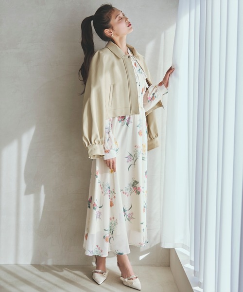 AND COUTURE(アンドクチュール)の「フリルケープフラワープリントワンピース(ワンピース・レディース・アイボリー/ブラック/ライトグリーン・FREE)」の7枚目の写真