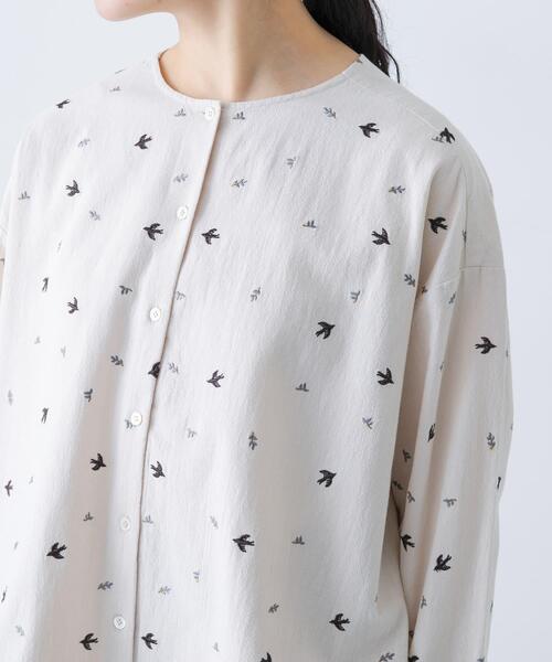 かぐれ（カグレ）の「ツバメ刺繍ブラウス（シャツ/ブラウス・レディース・アイボリー/ブラック・FREE）」の12枚目の写真