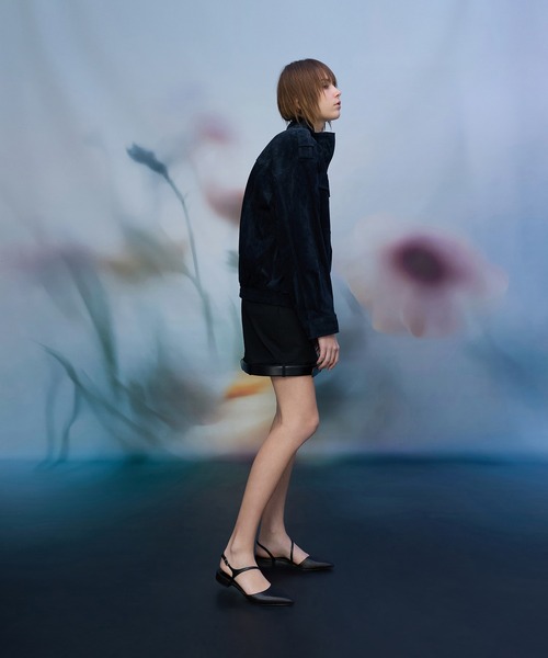 CHARLES & KEITH(チャールズ & キース)の「Cordeliaコーディリアポインテッドスリングバックフラット(パンプス・レディース・ブラック/その他3/オフホワイト・24.5cm/23.5cm/23cm/22.5cm/25.5cm/25cm)」の4枚目の写真