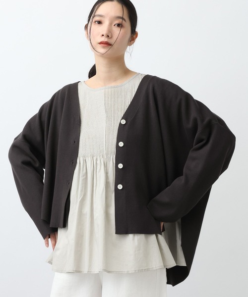 studio CLIP(スタディオクリップ)の「《natural by clip》12ゲージサークルVネックカーディガン(カーディガン/ボレロ・レディース・ブルー/チャコール/アイボリー・FREE)」の2枚目の写真