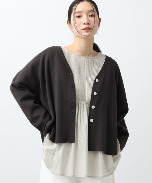 studio CLIP(スタディオクリップ)の「《natural by clip》12ゲージサークルVネックカーディガン(カーディガン/ボレロ・レディース・ブルー/チャコール/アイボリー・FREE)」の4枚目の写真