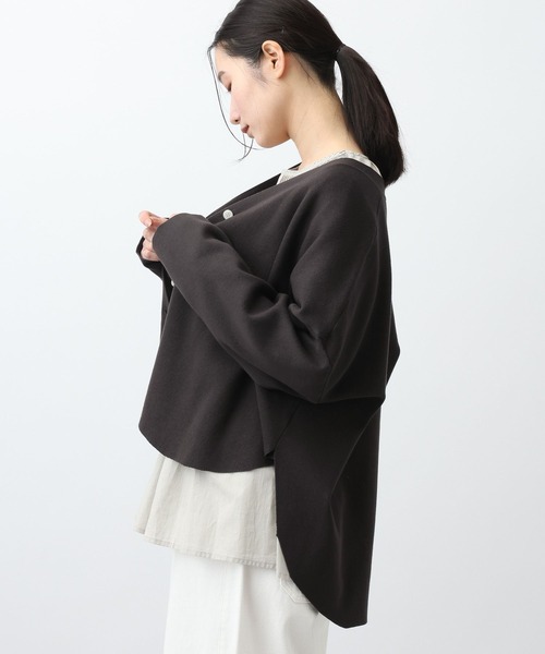 studio CLIP(スタディオクリップ)の「《natural by clip》12ゲージサークルVネックカーディガン(カーディガン/ボレロ・レディース・ブルー/チャコール/アイボリー・FREE)」の7枚目の写真