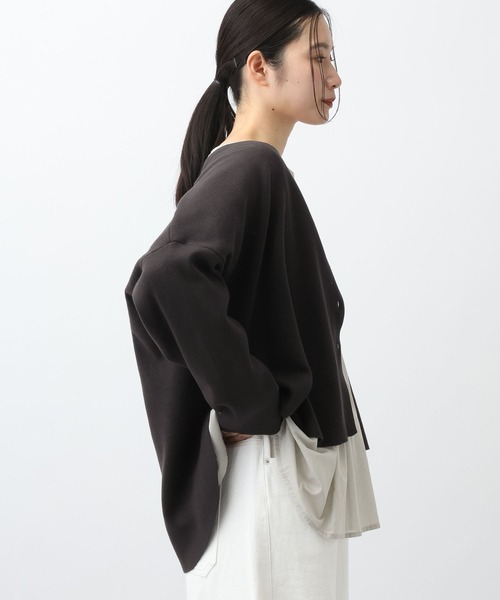 studio CLIP(スタディオクリップ)の「《natural by clip》12ゲージサークルVネックカーディガン(カーディガン/ボレロ・レディース・ブルー/チャコール/アイボリー・FREE)」の9枚目の写真