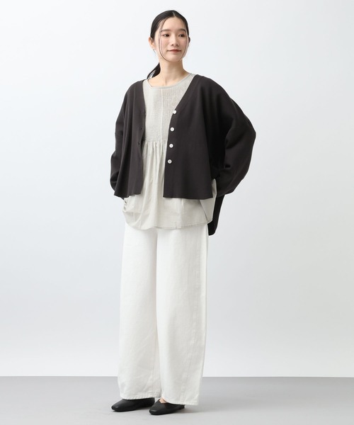 studio CLIP(スタディオクリップ)の「《natural by clip》12ゲージサークルVネックカーディガン(カーディガン/ボレロ・レディース・ブルー/チャコール/アイボリー・FREE)」の10枚目の写真