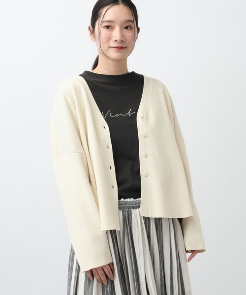 studio CLIP(スタディオクリップ)の「《natural by clip》12ゲージサークルVネックカーディガン(カーディガン/ボレロ・レディース・ブルー/チャコール/アイボリー・FREE)」の21枚目の写真