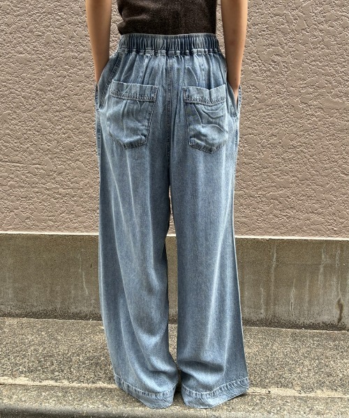 AIC.(エーアイシー)の「接触冷感テンセルデニムイージーパンツ(デニムパンツ・レディース・ブラック/ブルー・FREE)」の16枚目の写真