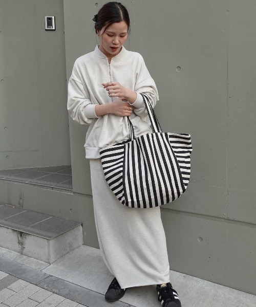 CORNERS(コーナーズ)の「ストライプトートバッグ(トートバッグ・レディース・ブルー/ブラック・FREE)」の8枚目の写真