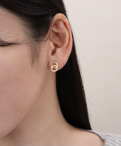 blackdia ocean(ブラックダイヤオーシャン)の「blackdia ocean ジルコニアダブルリングピアス/イヤリング(ピアス(両耳用)・レディース・ゴールド系その他/シルバー系その他/ゴールド/シルバー・FREE)」の4枚目の写真