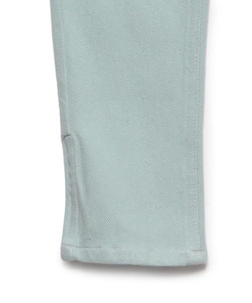 green label relaxing（グリーンレーベルリラクシング）の「GLRデニムニット パンツ◆（その他パンツ・キッズ・ホワイト/ライトブルー・95cm/105cm/115cm/125cm/135cm）」の10枚目の写真