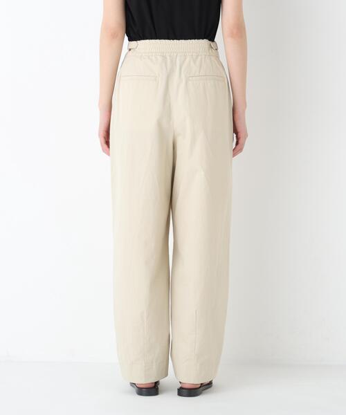 human woman（ヒューマンウーマン）の「◆【ウォッシャブル】コットンワッシャーバレルパンツ（その他パンツ・レディース・ベージュ/ネイビー・MEDIUM）」の8枚目の写真