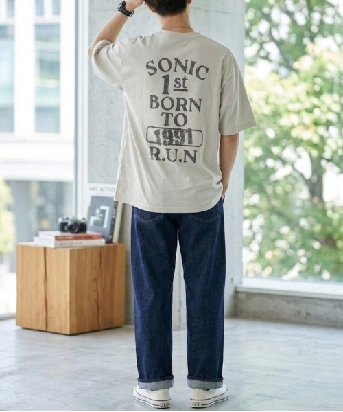 ALWAYS GOOD TIME(オルウェイズグッドタイム)の「【SONIC/ソニック】ヴィンテージライクUSD加工プリント半袖Tシャツ / レトロゲームデザインTシャツ/ユニセックス(Tシャツ/カットソー・メンズ・アイボリー/ブラック系その他/ホワイト系その他/スミクロ・M/LL/L)」の13枚目の写真