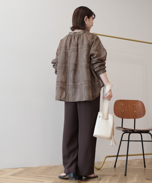 AMERICAN HOLIC(アメリカンホリック)の「スキッパーレースブラウス(シャツ/ブラウス・レディース・モカ/オフホワイト/ブラック・L/M)」の6枚目の写真