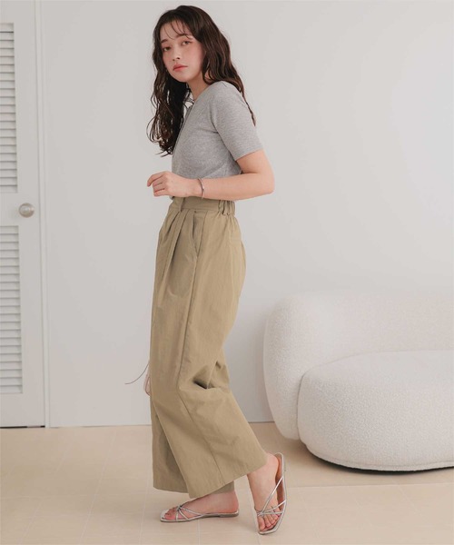 titivate(ティティベイト)の「撥水ワイドデザインパンツ(その他パンツ・レディース・ベージュ/ライトベージュ/ブラック・L/M/S/SP)」の9枚目の写真