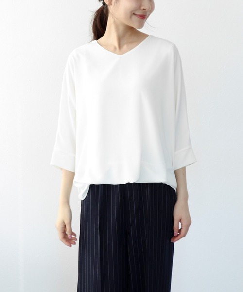 Jines(ジネス)の「シフォンブラウジングブラウス(Tシャツ/カットソー・レディース・ベージュ/ブラウン/ブラック/ホワイト・38)」の1枚目の写真