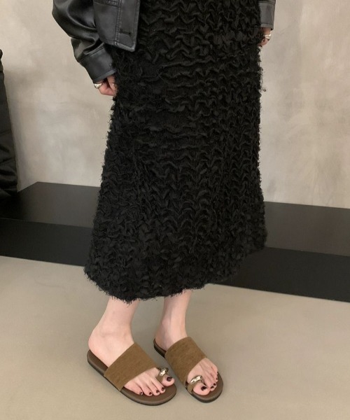 Teem Store(チームストア)の「【軽量】【23~24.5cmサイズ展開】メタルリングフラットトングサンダル ワンポイント(サンダル・レディース・ブラウン/ブラック/アイボリー・M/L)」の16枚目の写真