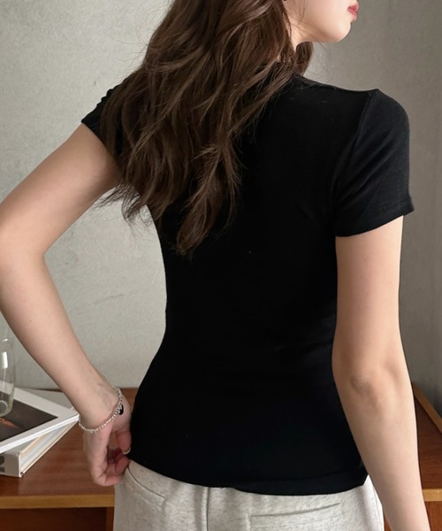 Eclat one（エクラワン）の「【Eclat one】深Uネック ベーシック半袖Tシャツ（Tシャツ/カットソー・レディース・イエロー/ホワイト/グレー/ブラック・FREE）」の12枚目の写真