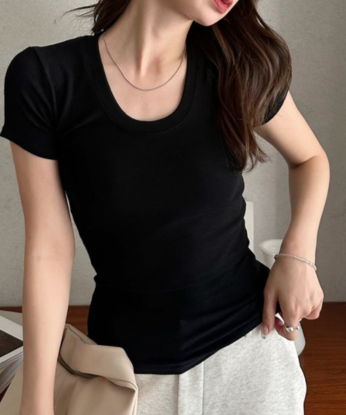 Eclat one（エクラワン）の「【Eclat one】深Uネック ベーシック半袖Tシャツ（Tシャツ/カットソー・レディース・イエロー/ホワイト/グレー/ブラック・FREE）」の14枚目の写真