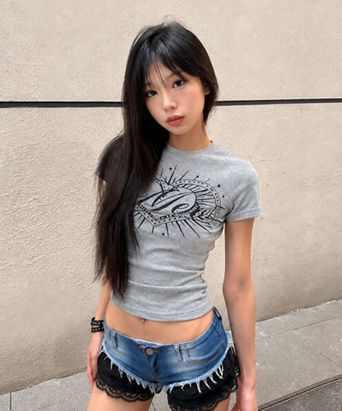 Ressaca(レサーカ)の「ハートプリントTシャツ(Tシャツ/カットソー・レディース・ブラック/グレー・M)」の1枚目の写真
