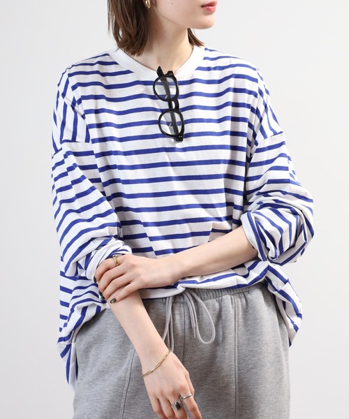 FUNALIVE(ファンアライブ)の「ボーダー オーバーサイズロンT チュニック丈 ドロップショルダー(Tシャツ/カットソー・レディース・ブルー/杢グレー/ブラック・LL~3L/M~L)」の16枚目の写真